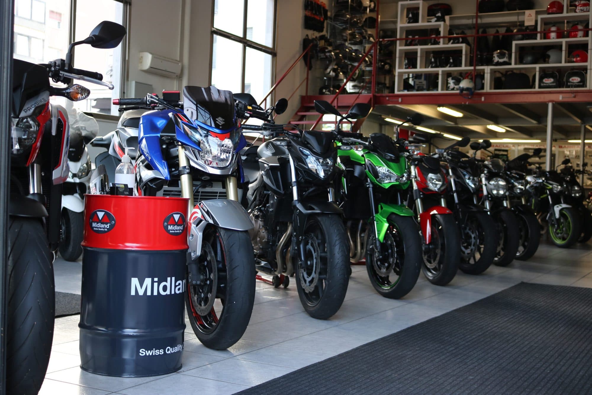 Motos en exposition